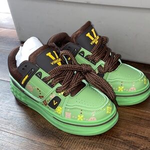Green & Brown Low-Top Women’s Sneakers